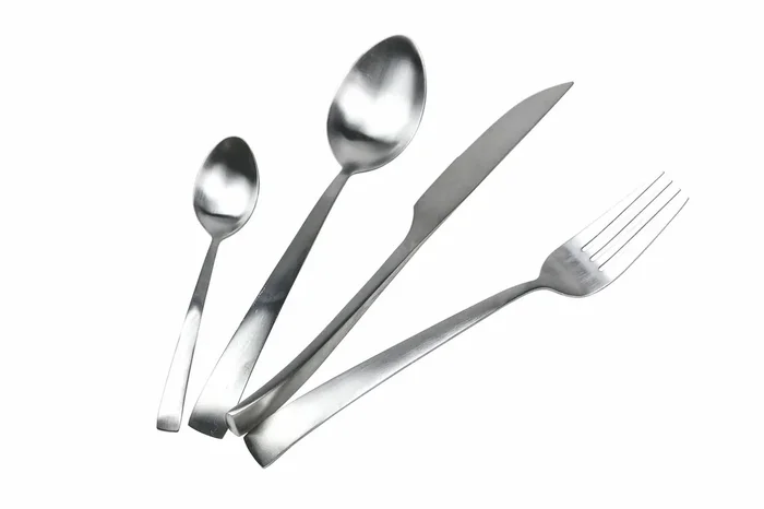 24-teiliges Besteckservice aus mattsilbernem Stahl Villa d‘Este Home Tivoli Park Avenue