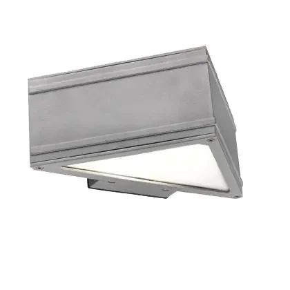 Horizontale Wandleuchte in Aluminiumfarbe für Outdoor Three Livos Line