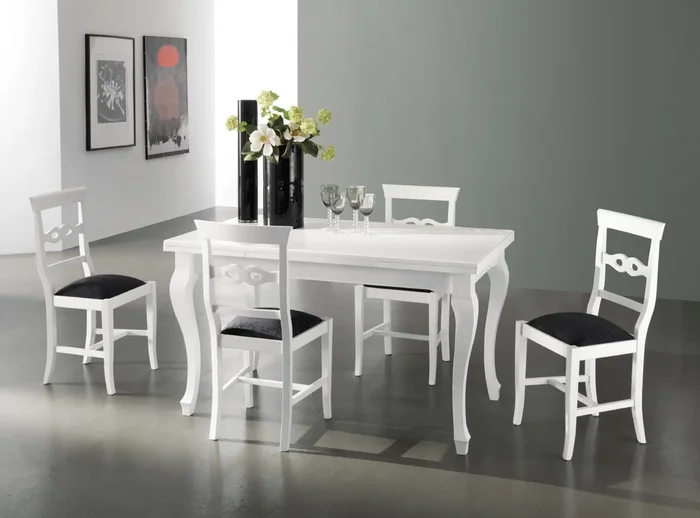 Icaro – Tavolo classico allungabile Eurosedia in legno cm 140/220x80x81h – vari colori