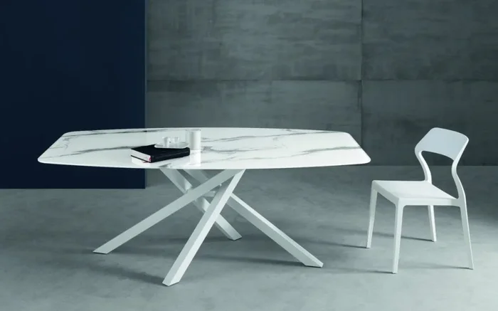 Kreo – Tavolo fisso moderno con piano a botte in vetro Eurosedia cm 200x110x75h – vari colori