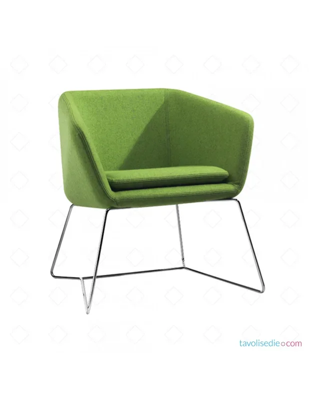 Poltrona lounge Mamy contemporanea con stampo anni 60′